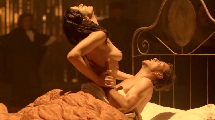 miranda Gas Full Frontal Nude Laia