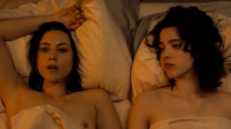 aubrey Plaza Margaret Qualley Lesbo Scene Honey Don T