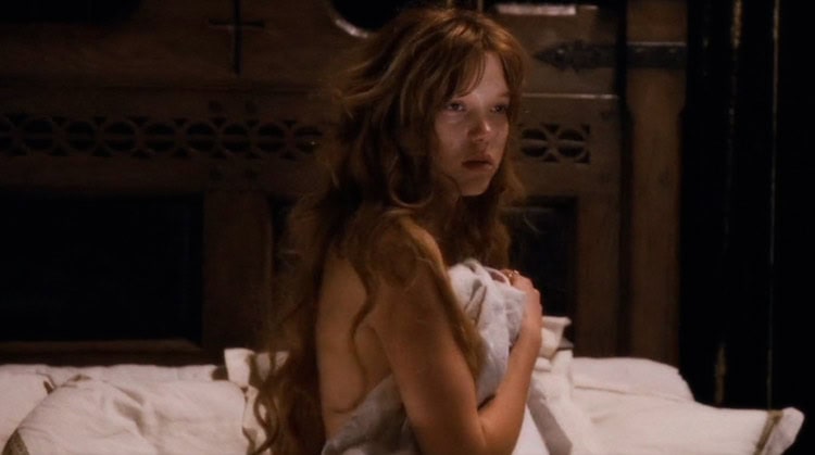 lea Seydoux Sexy Robin Hood