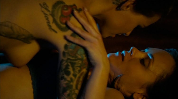 christina Ricci Ruby Rose Lesbo Scene Around The Block