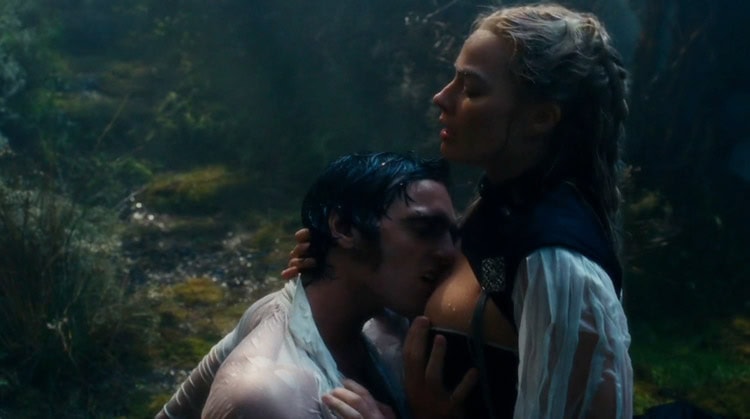 margot Robbie Hot Wuthering Heights